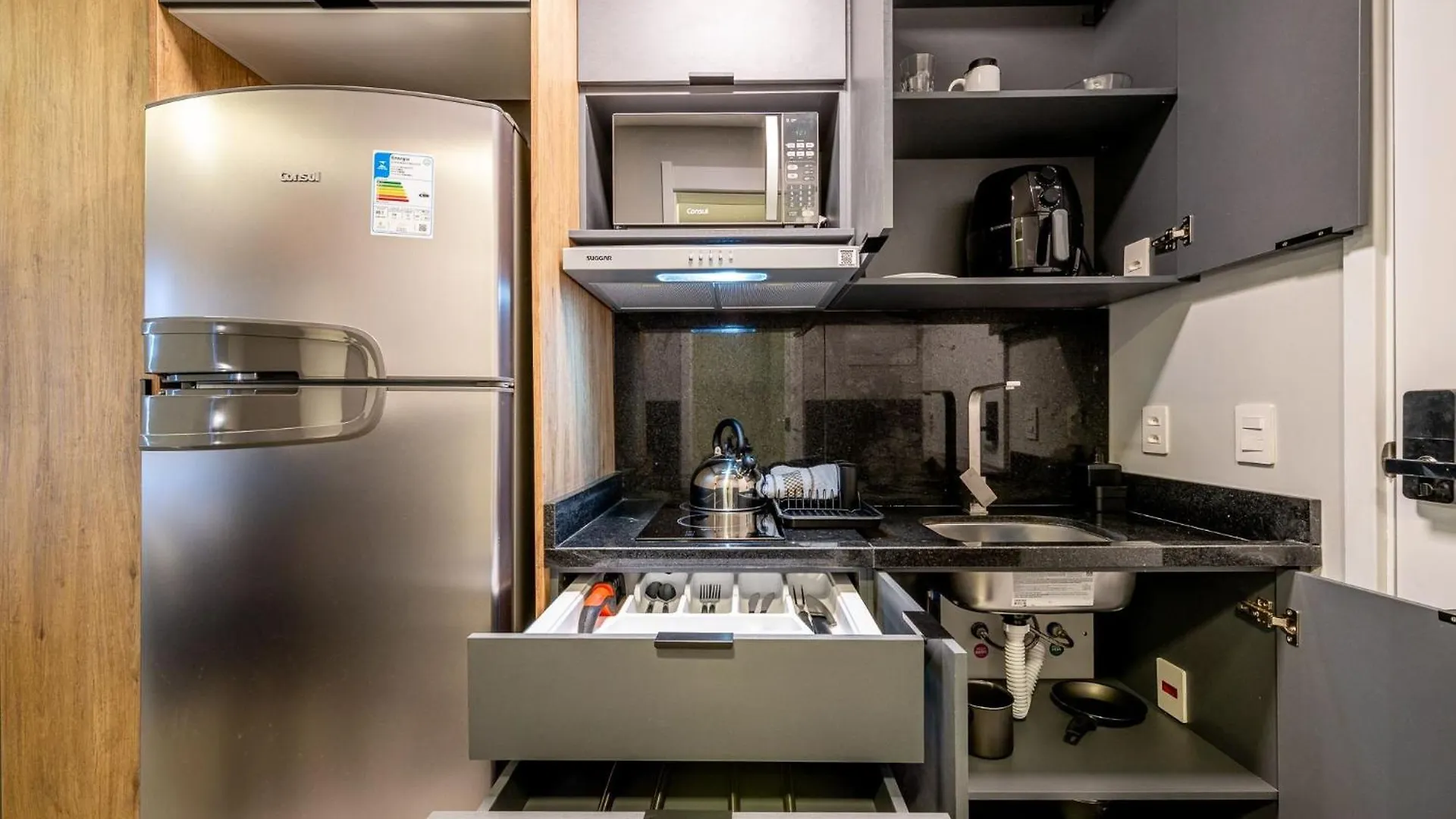 Condominio Skyline Parque Moinhos بورتو أليغري بيت للعطل